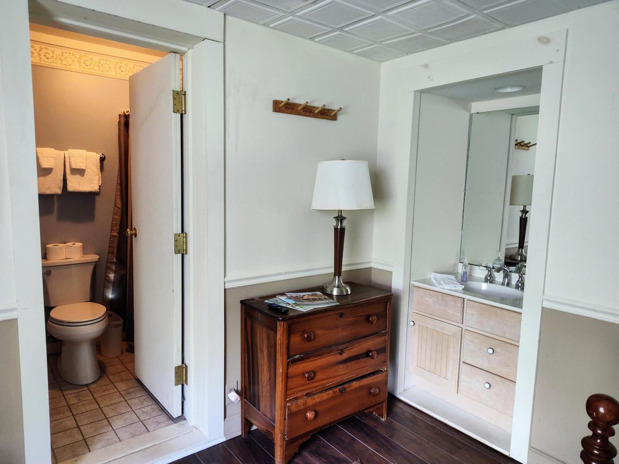 Doveberry Inn 웨스트 도버 외부 사진